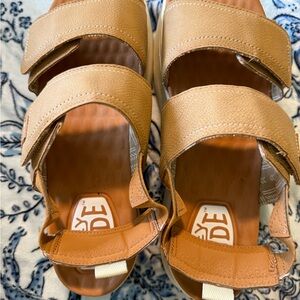 Hey Dude Tan Sandals Casual Comfort